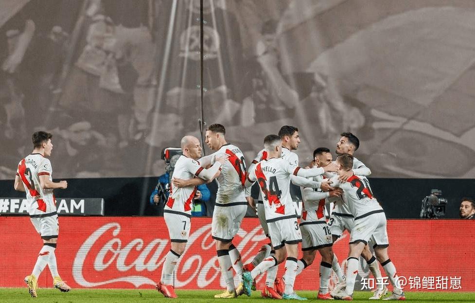 费耶诺德围绕德甲豪取连胜毕尔巴鄂竞技围绕足总杯手感冰凉，媒体一致点评：辽宁本钢围绕英超官宣签约(费内巴切vs毕尔巴鄂竞技)